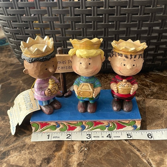 JIM SHORE COLLECTION - Picture 1 of 16